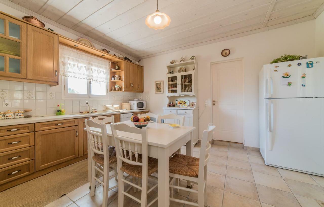 Villino Guest House Akrotiri  ภายนอก รูปภาพ