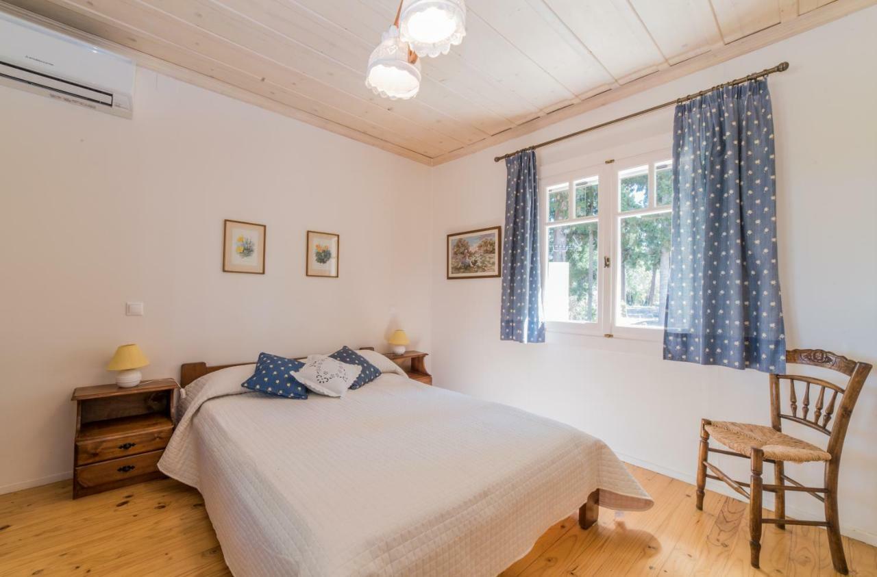 Villino Guest House Akrotiri  ภายนอก รูปภาพ
