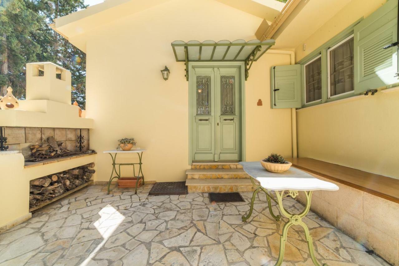 Villino Guest House Akrotiri  ภายนอก รูปภาพ